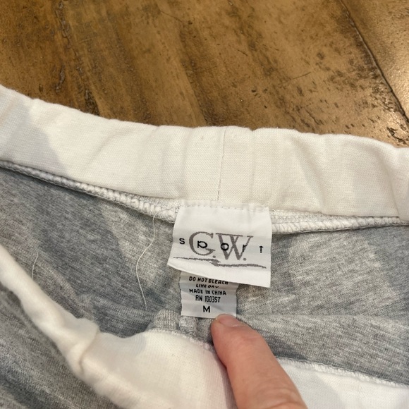Pair of GW Sport Calf-length Sweatpants Size Medium - Picture 4 of 5